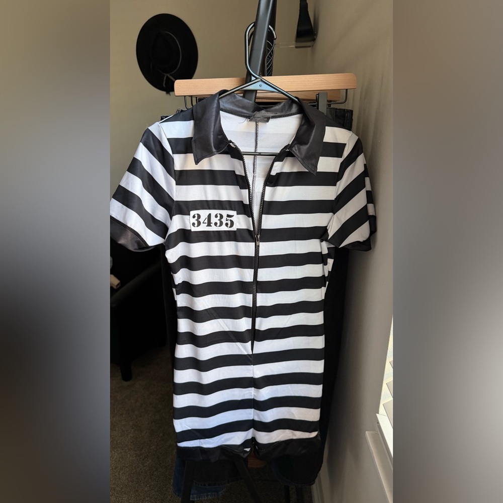Leg Avenue Halloween Costume